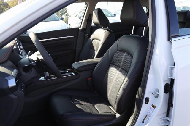 2025 Nissan Altima SR FWD