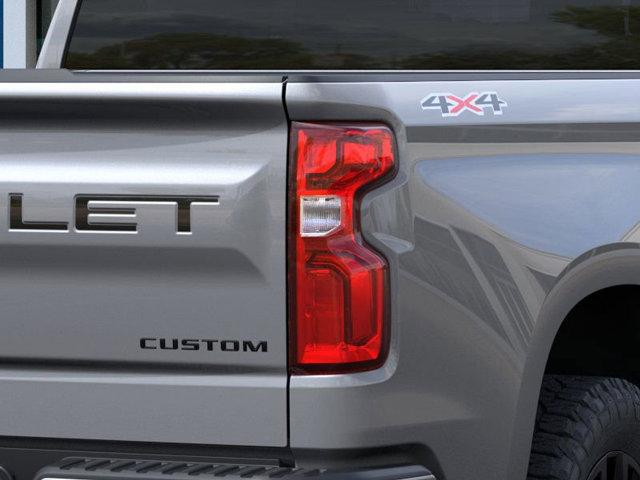 2024 Chevrolet Silverado 1500 4WD Double Cab Standard Bed Custom