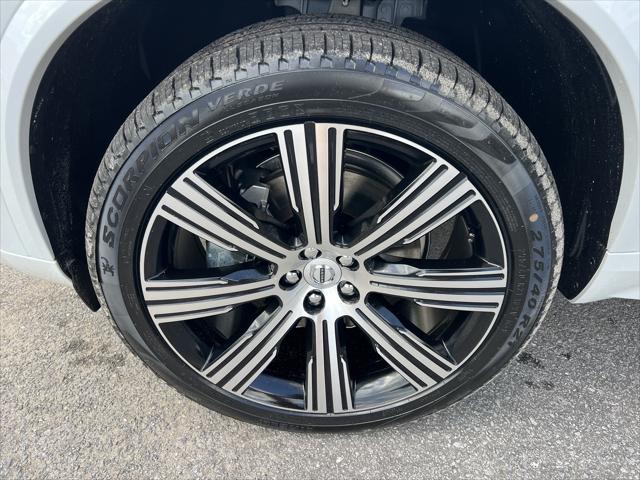 2025 Volvo XC90 Plus
