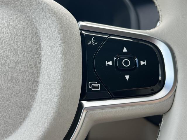 2025 Volvo XC90 Plus