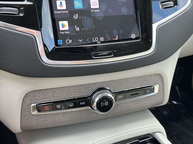 2025 Volvo XC90 Plus
