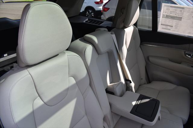 2025 Volvo XC90 Plug-In Hybrid Plus