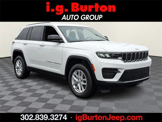 2025 Jeep Grand Cherokee GRAND CHEROKEE LAREDO X 4X4