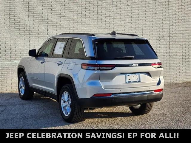 2025 Jeep Grand Cherokee GRAND CHEROKEE LAREDO X 4X2