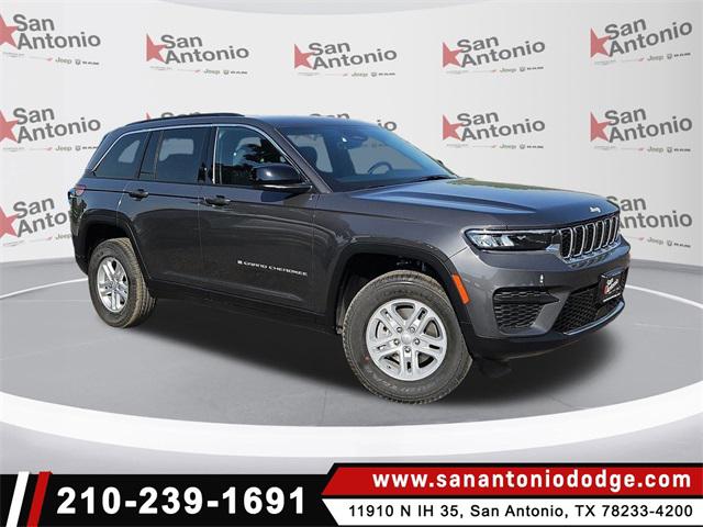 2025 Jeep Grand Cherokee GRAND CHEROKEE LAREDO 4X2