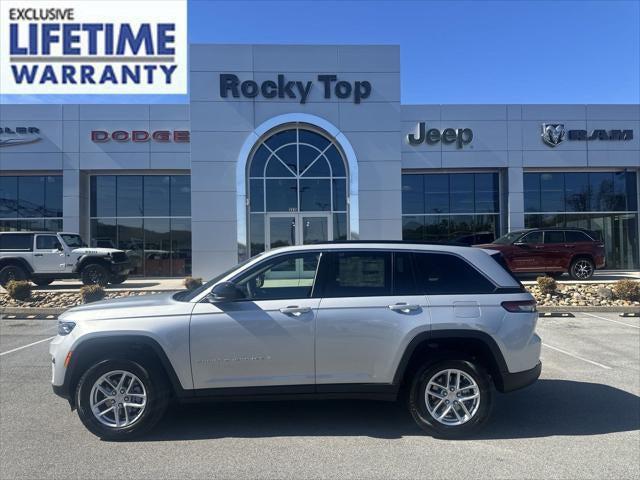 2025 Jeep Grand Cherokee GRAND CHEROKEE LAREDO X 4X4 2025 Jeep Grand Cherokee GRAND CHEROKEE LAREDO X 4X4