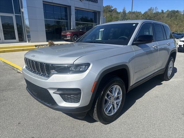 2025 Jeep Grand Cherokee GRAND CHEROKEE LAREDO X 4X4 2025 Jeep Grand Cherokee GRAND CHEROKEE LAREDO X 4X4