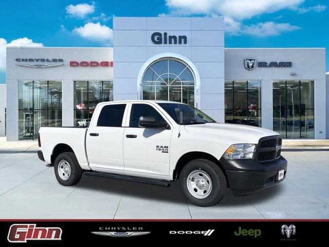 2024 RAM Ram 1500 Classic RAM 1500 CLASSIC TRADESMAN CREW CAB 4X4 57 BOX