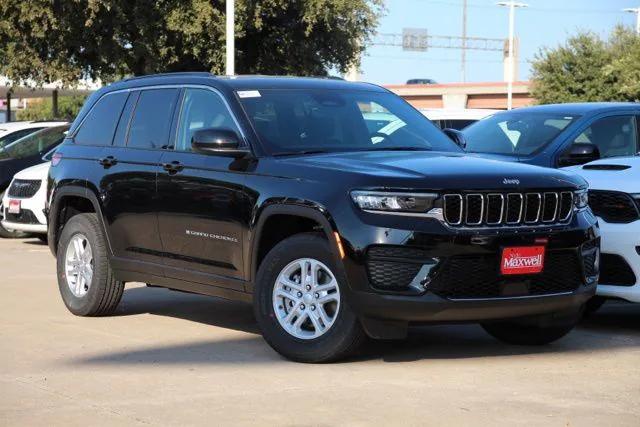 2025 Jeep Grand Cherokee GRAND CHEROKEE LAREDO 4X2