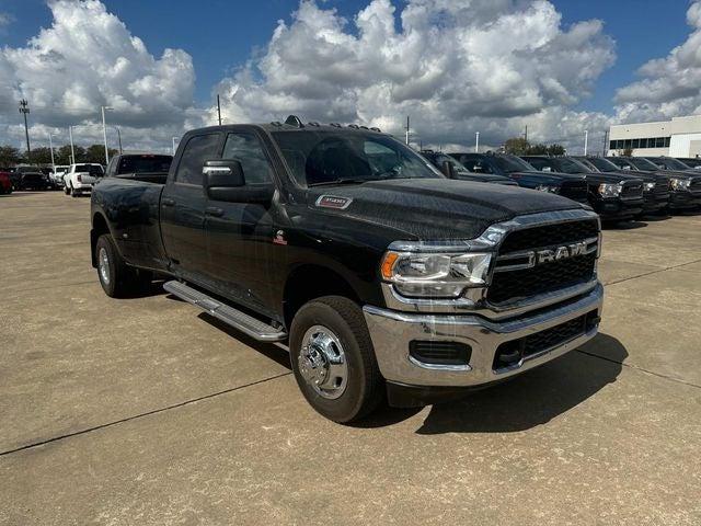 2024 RAM Ram 3500 RAM 3500 TRADESMAN CREW CAB 4X4 8 BOX