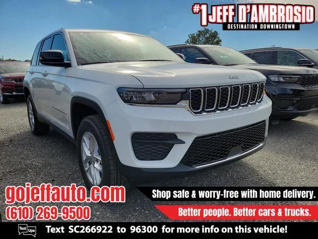 2025 Jeep Grand Cherokee GRAND CHEROKEE LAREDO X 4X4