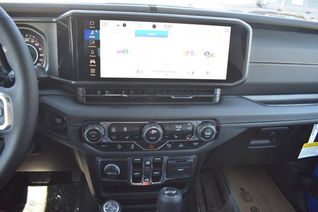 2024 Jeep Wrangler 4-Door Sahara 4x4