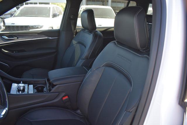 2025 Jeep Grand Cherokee Overland 4x4