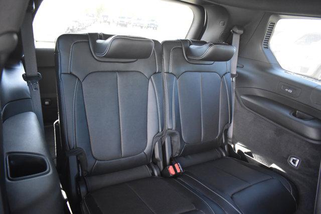 2025 Jeep Grand Cherokee Overland 4x4