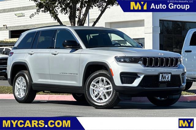 2025 Jeep Grand Cherokee GRAND CHEROKEE LAREDO X 4X2