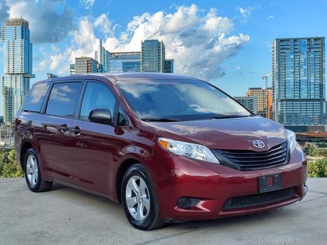 2017 Toyota Sienna L 7 Passenger