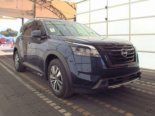 2024 Nissan Pathfinder SL FWD