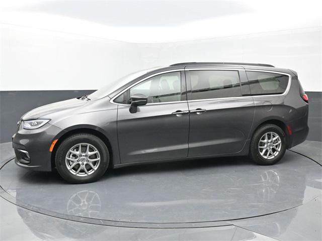 2022 Chrysler Pacifica Touring