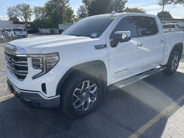 2023 GMC Sierra 1500 4WD Crew Cab Short Box SLT