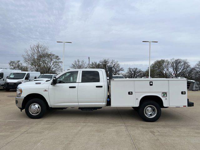 2024 RAM Ram 3500 Chassis Cab RAM 3500 TRADESMAN CREW CAB CHASSIS 4X4 60 CA