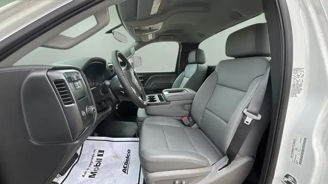 2024 Chevrolet Silverado 6500HD 1WT