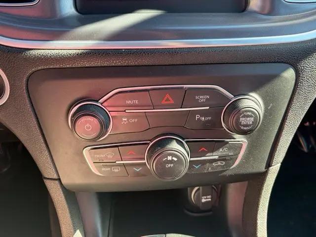 2019 Dodge Charger SXT RWD