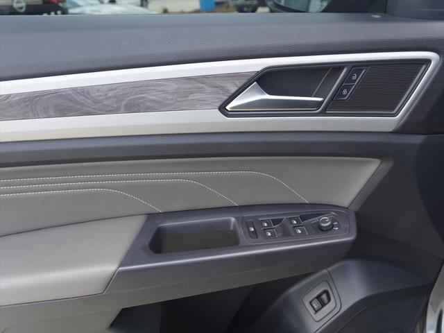 2021 Volkswagen Atlas Cross Sport 2.0T SE w/Technology