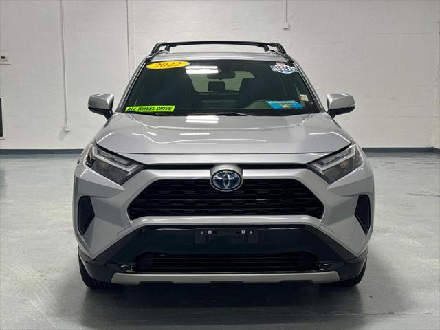 2022 Toyota RAV4 Hybrid SE