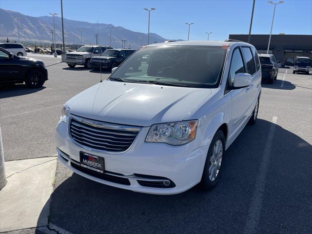 2016 Chrysler Town & Country