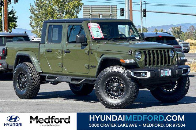 2023 Jeep Gladiator