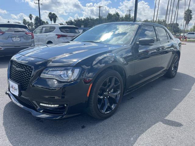 2022 Chrysler 300 Touring L