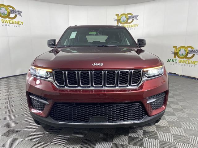 2025 Jeep Grand Cherokee GRAND CHEROKEE LAREDO X 4X4