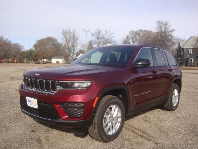 2025 Jeep Grand Cherokee GRAND CHEROKEE LAREDO X 4X4