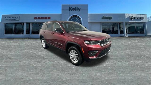 2025 Jeep Grand Cherokee GRAND CHEROKEE LAREDO X 4X4