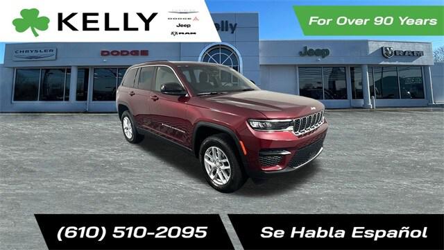 2025 Jeep Grand Cherokee GRAND CHEROKEE LAREDO X 4X4