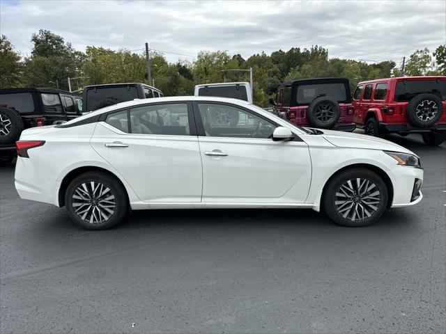 2023 Nissan Altima SV Intelligent AWD