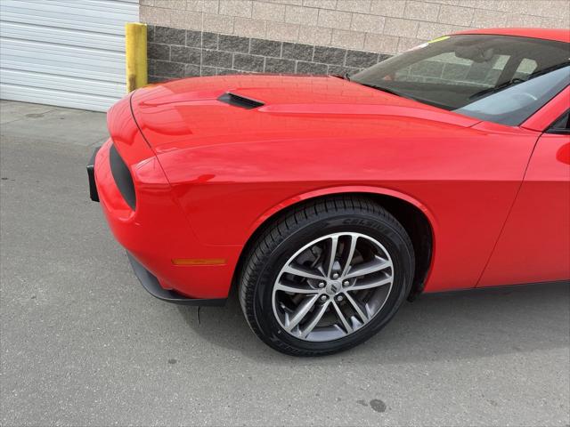 2019 Dodge Challenger SXT AWD