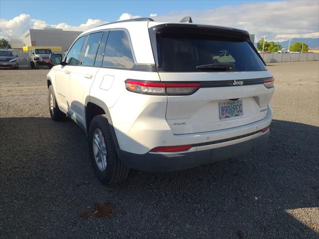 2023 Jeep Grand Cherokee Laredo 4x4