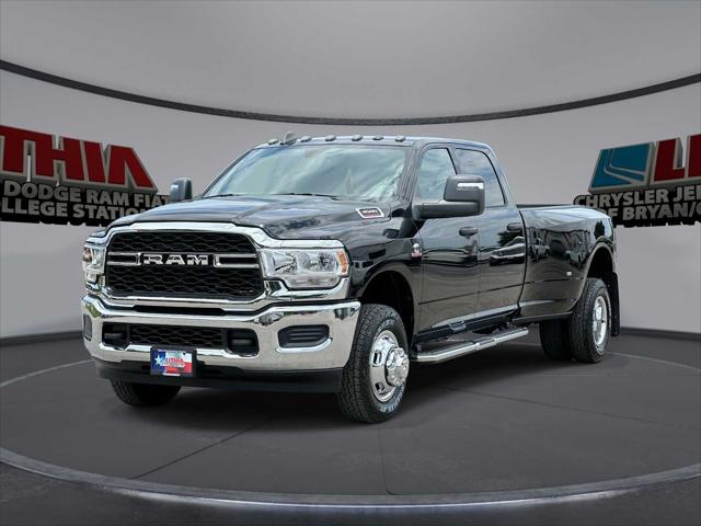 2024 RAM 3500 Tradesman Crew Cab 4x4 8 Box