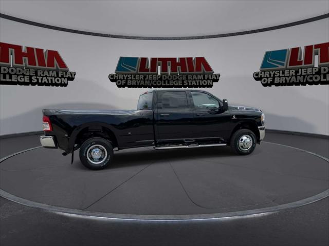 2024 RAM 3500 Tradesman Crew Cab 4x4 8 Box