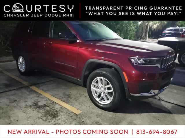 2023 Jeep Grand Cherokee L Laredo 4x4