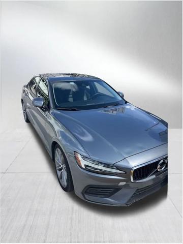 2019 Volvo S60 T5 Momentum