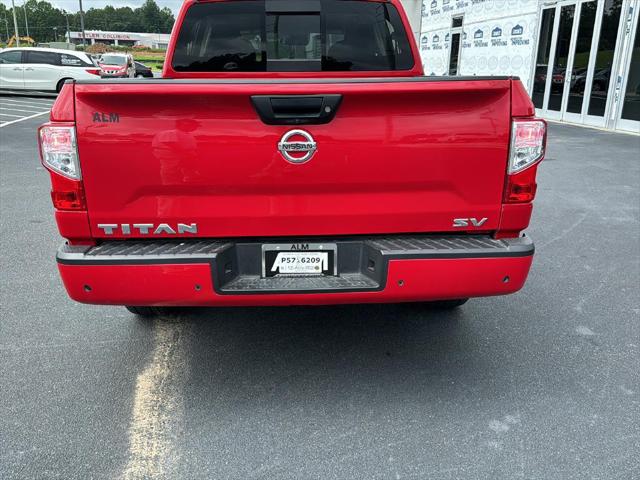 2022 Nissan TITAN Crew Cab SV 4x2