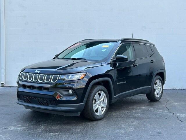 2022 Jeep Compass Latitude FWD