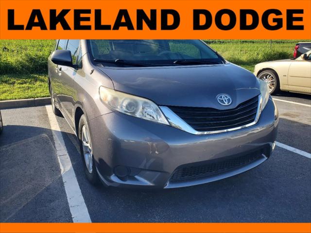 2014 Toyota Sienna LE V6 7 Passenger Mobility