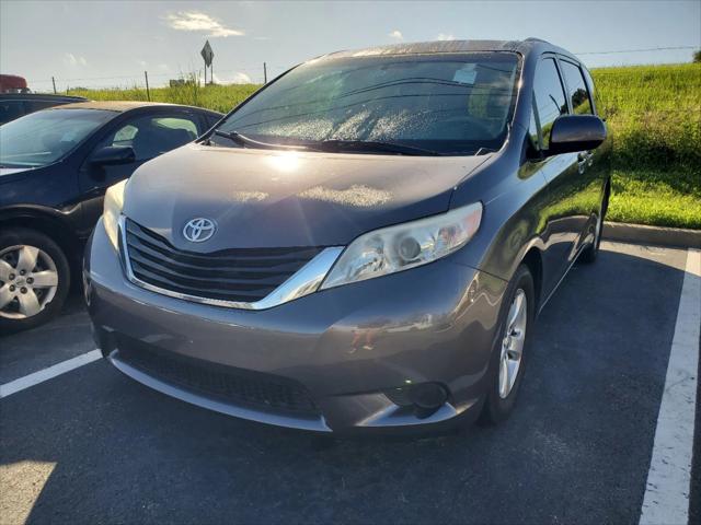 2014 Toyota Sienna LE V6 7 Passenger Mobility