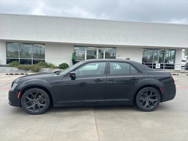 2022 Chrysler 300 S