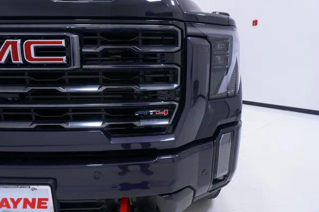 2024 GMC Sierra 2500HD 4WD Crew Cab Standard Bed AT4