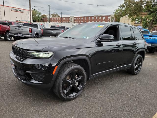 2022 Jeep Grand Cherokee Altitude 4x4