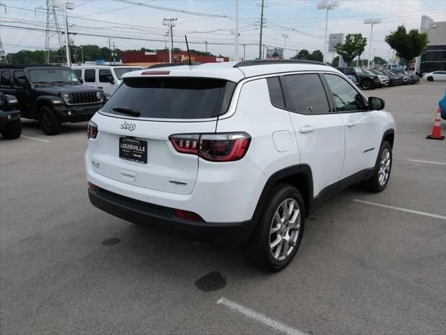 2024 Jeep Compass Latitude Lux FWD